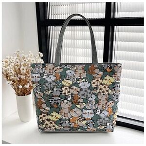 Chic Cat Print Tote Bag - Multicolor
